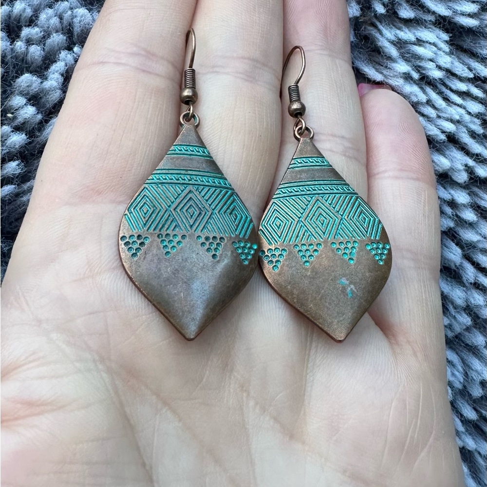 Boho dangle earrings NWT